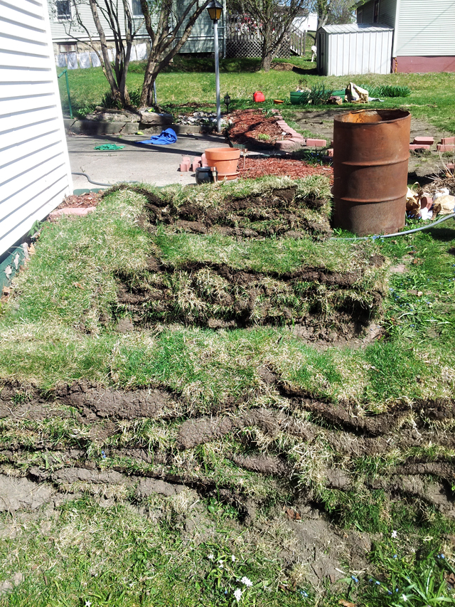 Building a sod compost bin side view